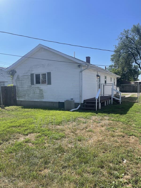 Foto del edificio - 1640 Finley Ave