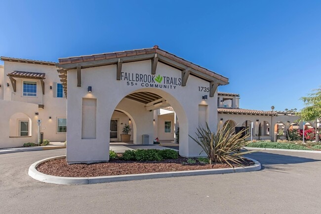 Foto del edificio - Fallbrook Trails