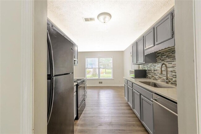 Foto del edificio - 2100 Whitebluff Way