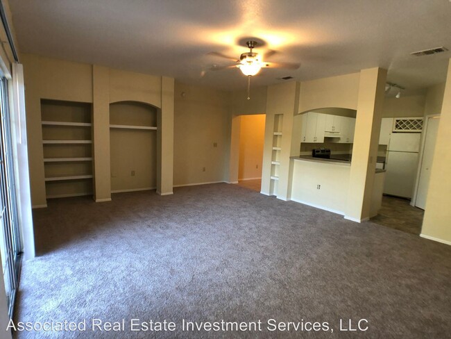 Building Photo - 132 Vista Verdi Cir