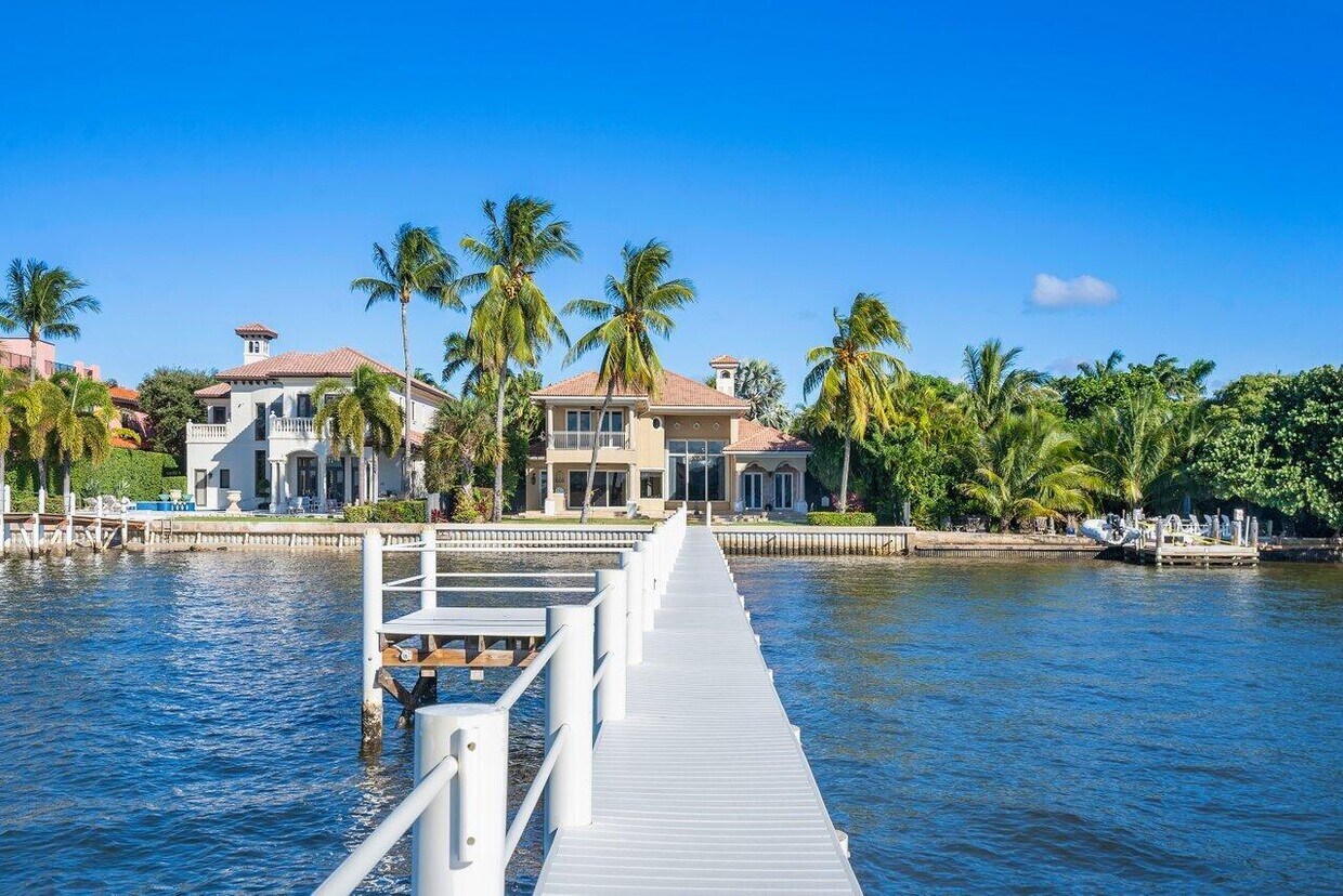 Foto principal - 825 N Atlantic Dr