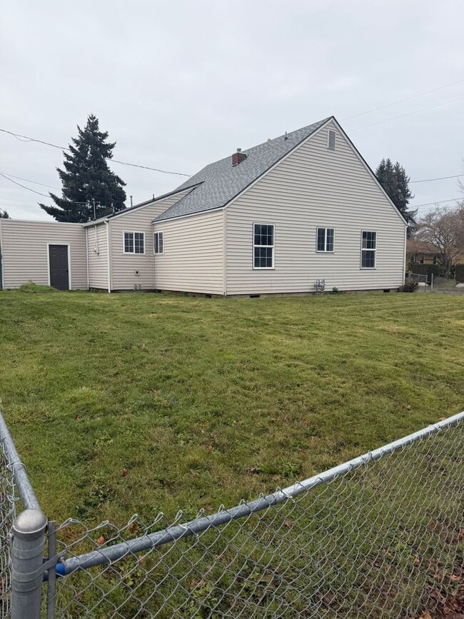 Foto del edificio - 260 E Sherman St