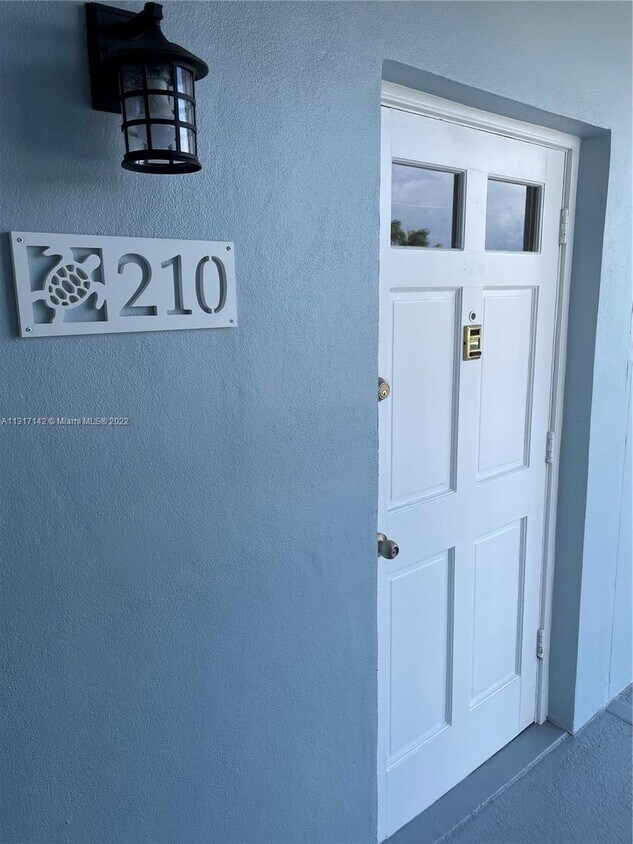 Primary Photo - 120 Lehane Terrace