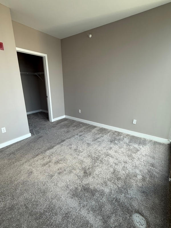 Foto del edificio - 11 W Grand Ave