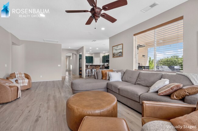 Foto del edificio - Beautifully charming 5-beds, 2.5-baths two-story home in the highly sought-after StoneRidge maste...