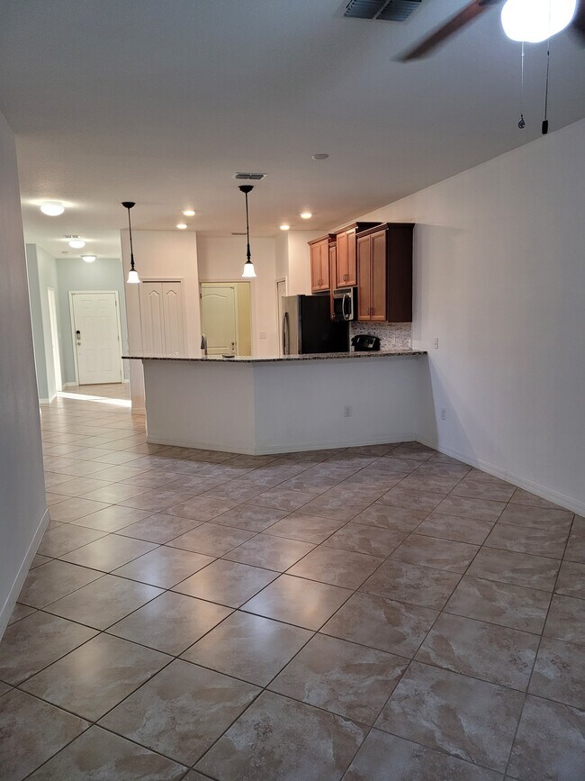 Foto del edificio - 1517 Trailwater St