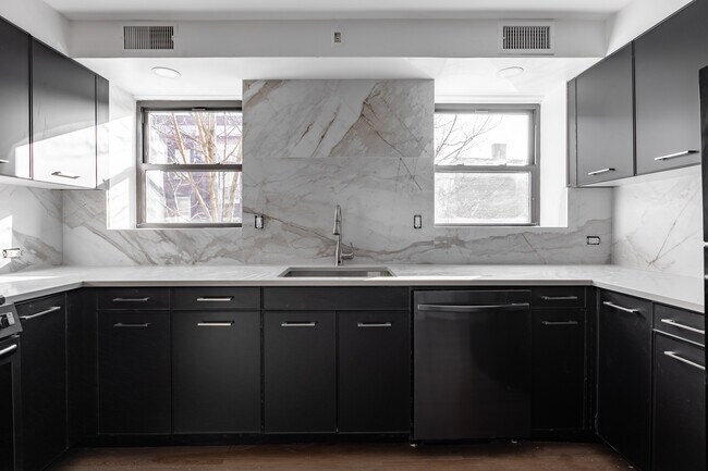 Foto del edificio - 3138 W Schubert Ave