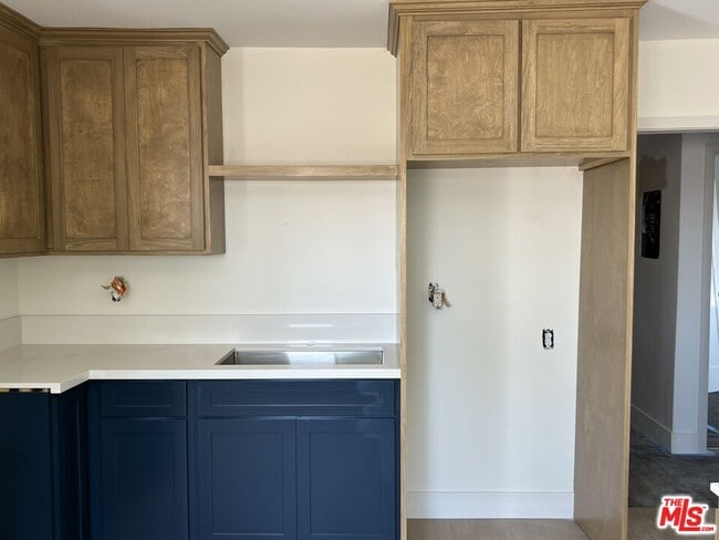 Foto del edificio - 1336 W 37th Dr