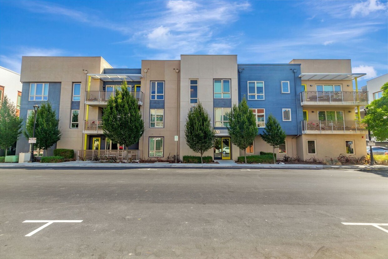 Welcome to this stunning Modern 3-Bedroom ... - Welcome to this stunning 3 bedroom 2.5 bat...