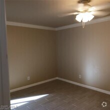 Building Photo - 4234 SE 19th Pl