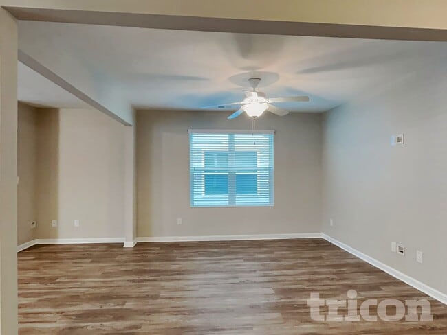 Building Photo - 501 Eastfair Dr