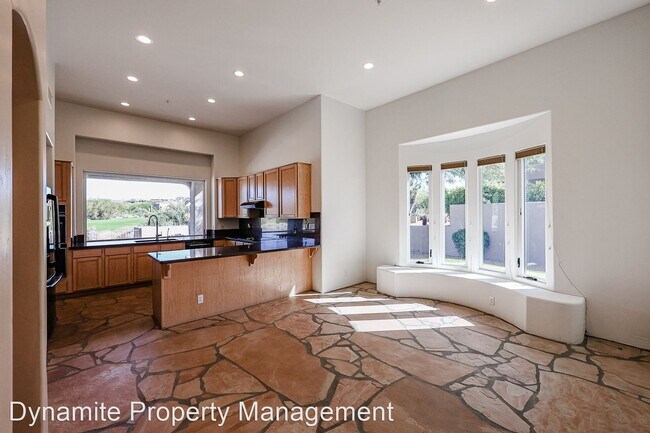 Foto del edificio - 3 br, 2.5 bath House - 9846 E Hidden Green...