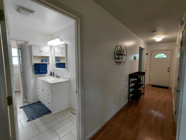 Foto del edificio - Beautiful Home Located Near Fort Leonard Wood