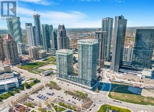 Building Photo - 360 Square One Dr