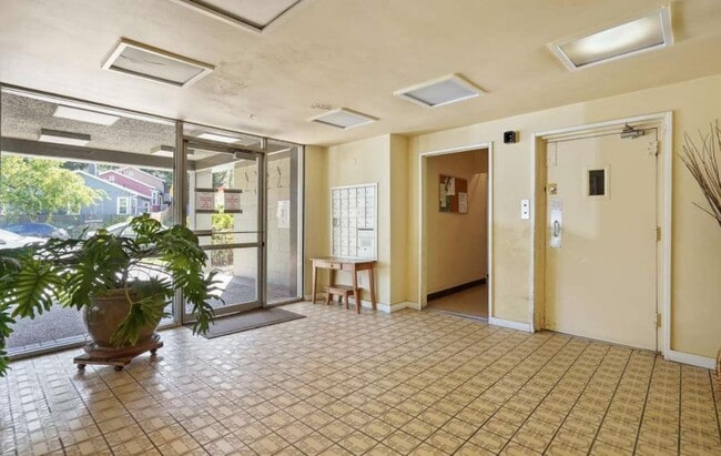 Photo - 350 Perkins St (Oakland, CA) Townhome