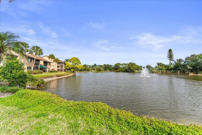 Building Photo - 5673 Ashton Lake Dr