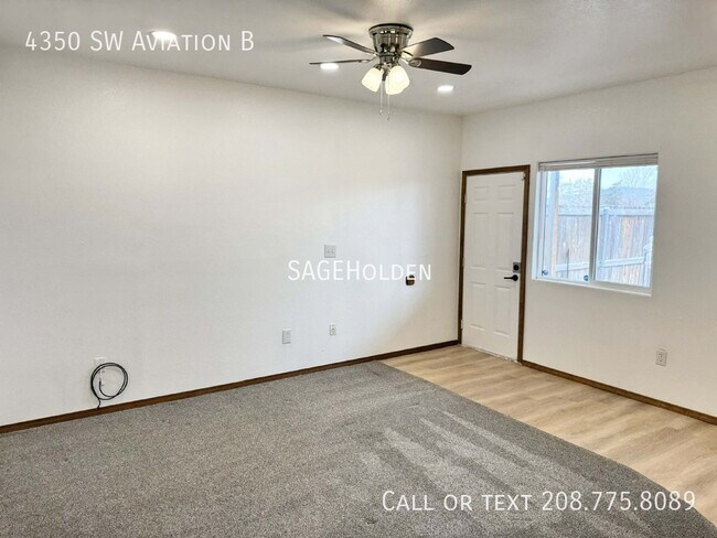 Foto del edificio - 4350 SW Aviation Dr