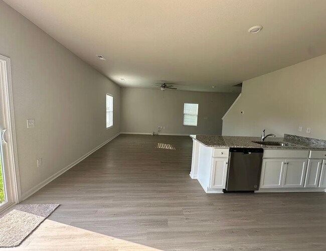 Foto del edificio - 2222 Transatlantic Ave