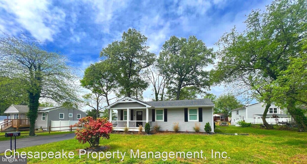 Foto principal - 3 br, 2 bath House - 718 213th Street