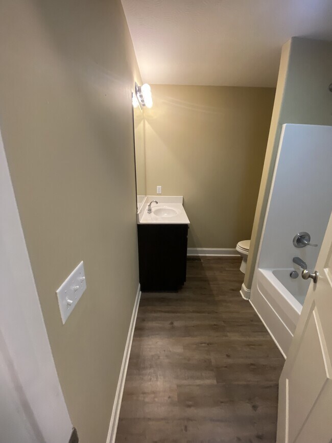 Foto del edificio - 328 Fairbanks Ave