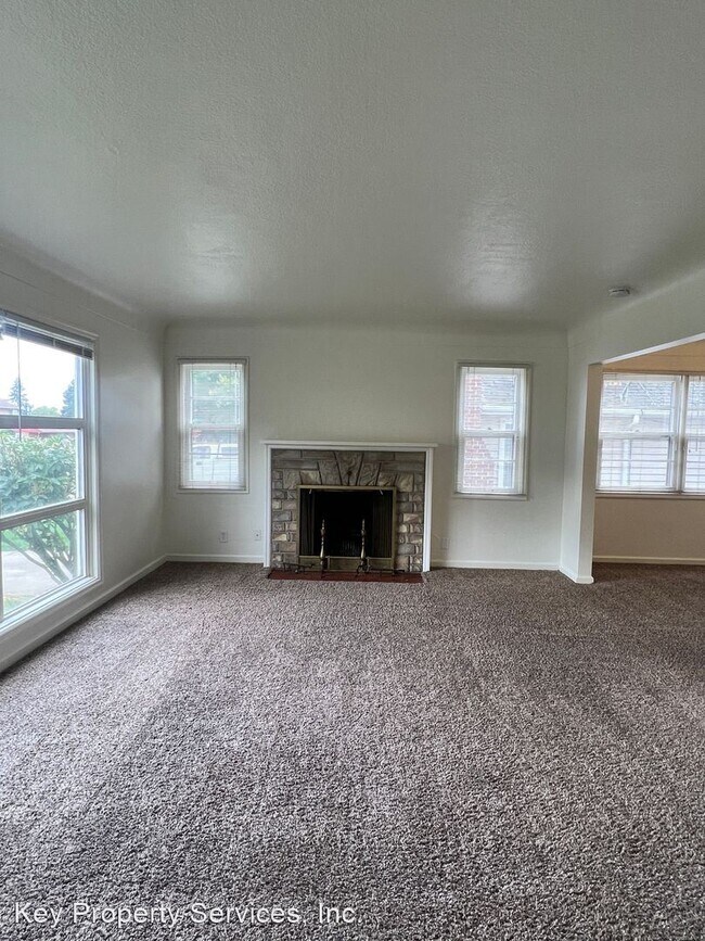Foto del edificio - 3 br, 1.5 bath House - 1008 Z St