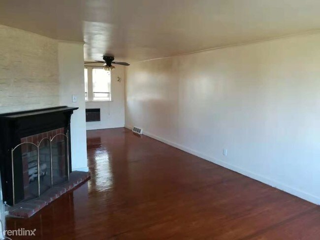 Foto del edificio - 3 br, 1 bath Townhome - 3509 Decatur st