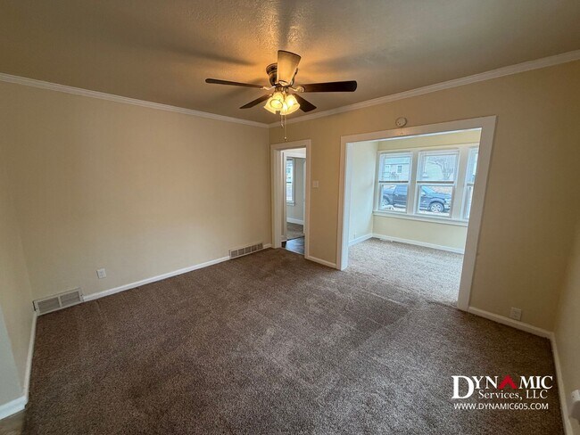 Foto del edificio - 4+ Bedroom, 2 Bath House By Augustana and USF