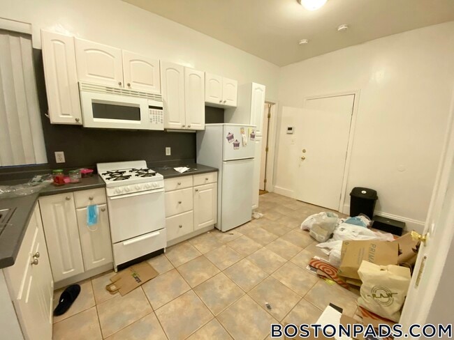 Building Photo - 149 Park Dr