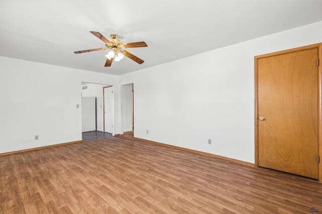 Foto del edificio - 832 Haines Ave
