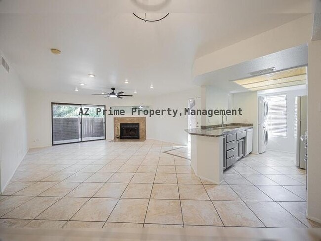 Foto del edificio - 7950 E Starlight Way