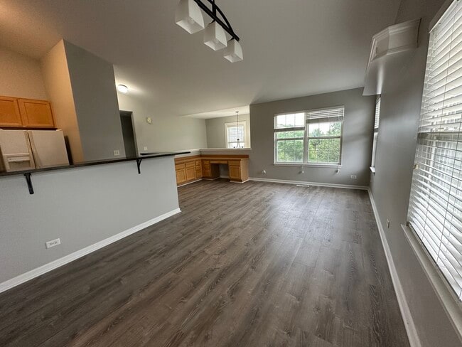 Building Photo - 707 Genesee Dr