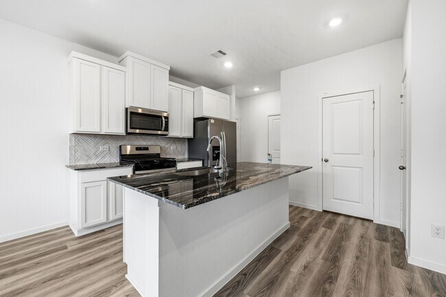 Foto del edificio - 17818 Delmar Hts Ln