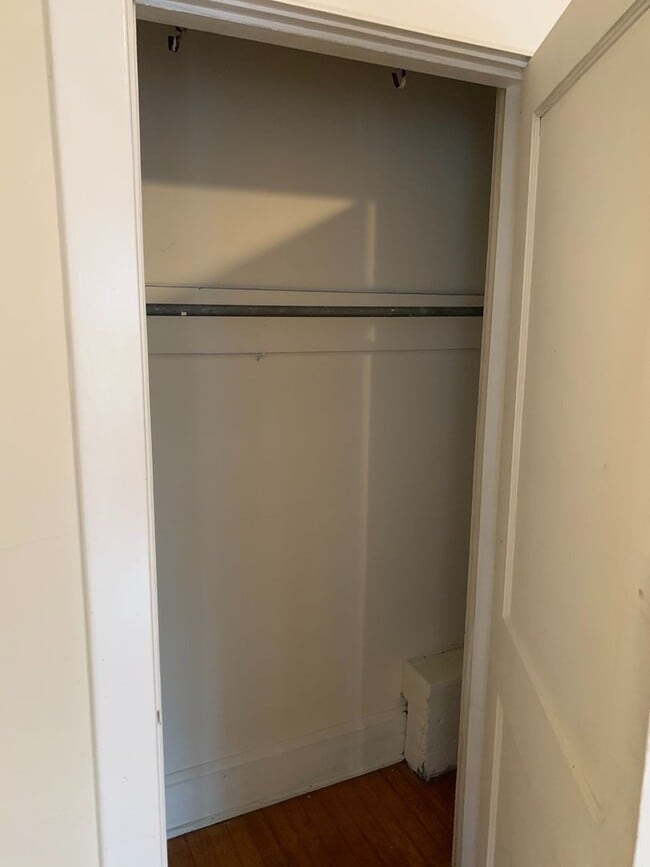 Building Photo - 372 Bucoto Ct