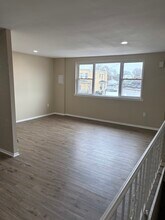 Building Photo - 4322 E Howell St