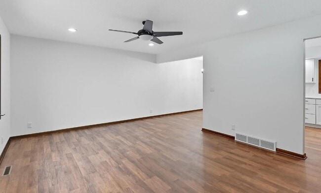 Building Photo - 315 Morgan St