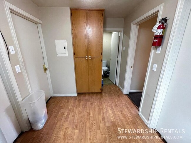 Photo - 1827 Harris St Apartment