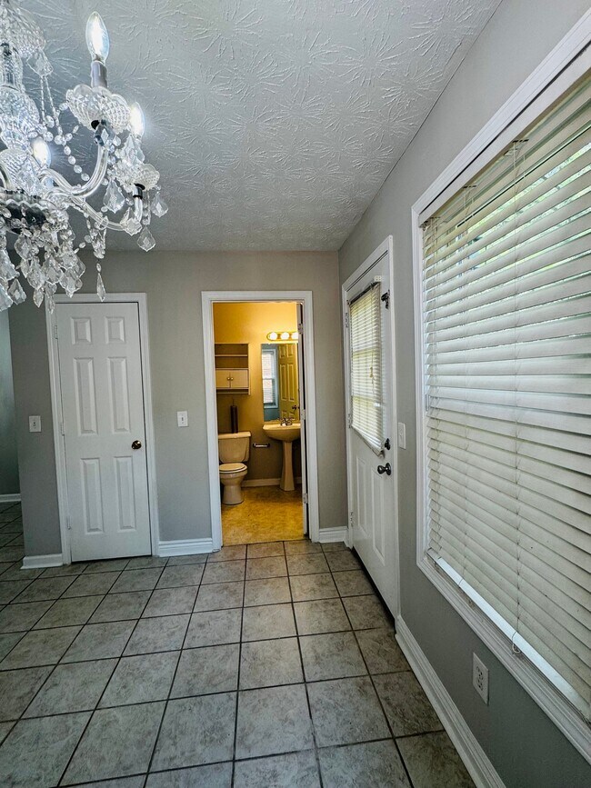 Foto del edificio - 81 Davis Mill Ct