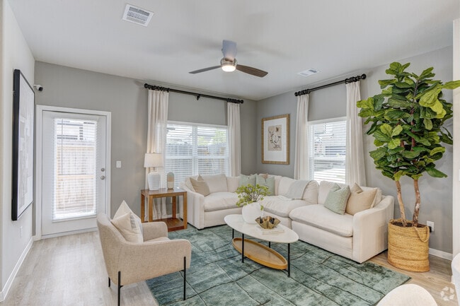 Building Photo - Summerwell Sunterra