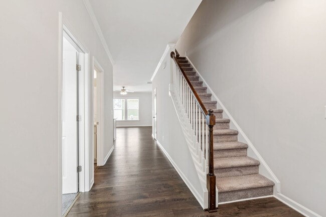 Building Photo - Stylish 4-Bedroom Townhome with Backyard O...
