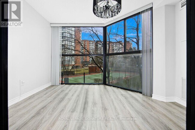 Photo du bâtiment - 2091 Hurontario St