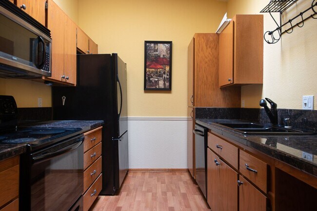 Foto del edificio - Spacious and Bright 2 Bed 2 Bath Kirkland ...