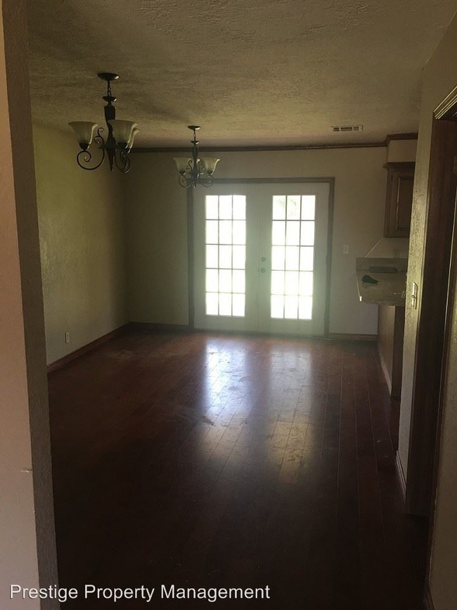 Foto del edificio - 126 Meadows Ln