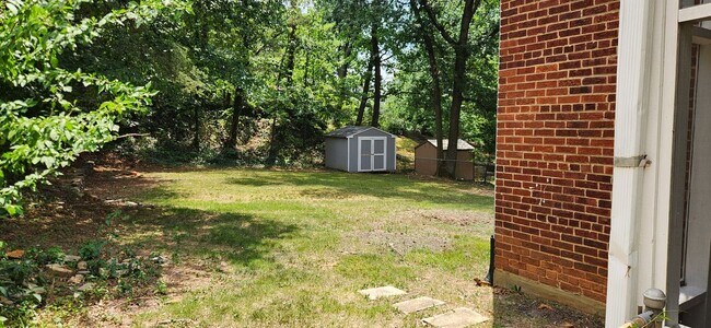 Building Photo - 6213 Forest Rd