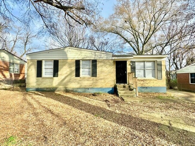 Photo - 3462 Mark Twain St House