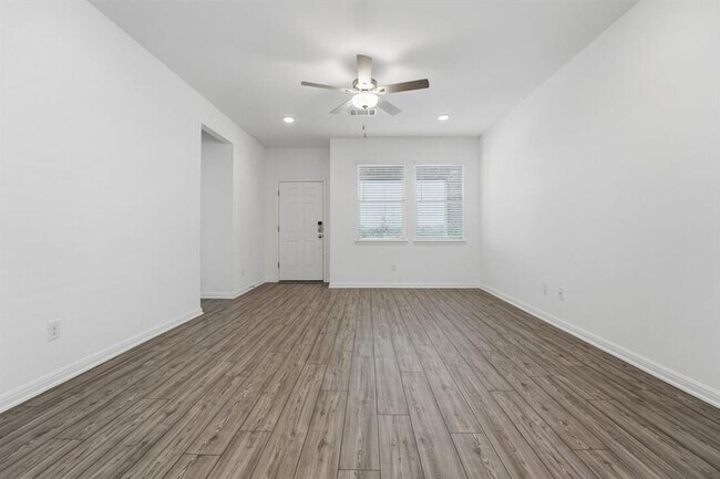 Foto del edificio - 201 Betsy Rd