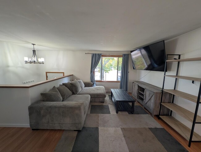 Building Photo - 801 Joliet Ct