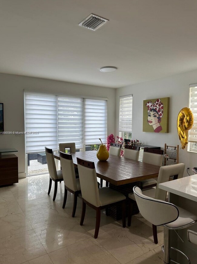 Foto del edificio - 10423 NW 70th Ln