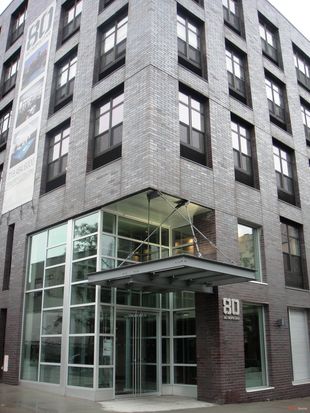 Foto principal - 80 Metropolitan Ave