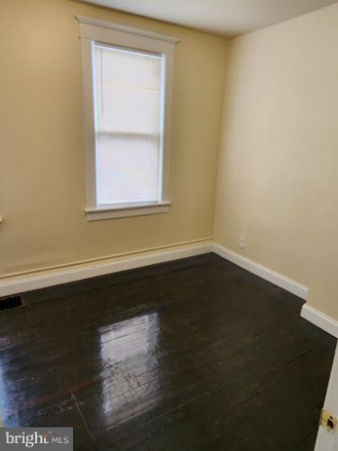 Building Photo - 135 Humbird St