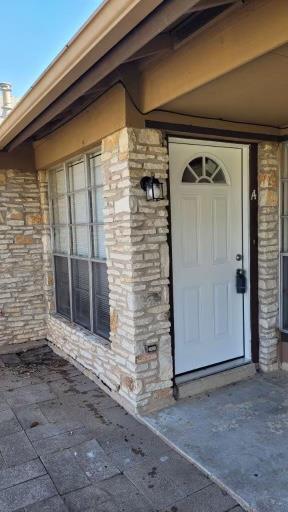 Building Photo - 10606 Lanshire Dr